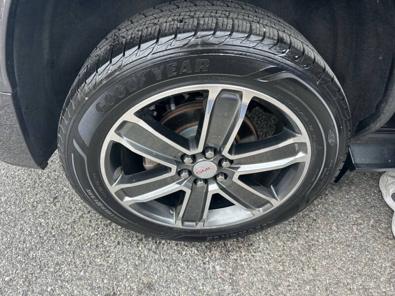 2019 GMC Acadia Denali