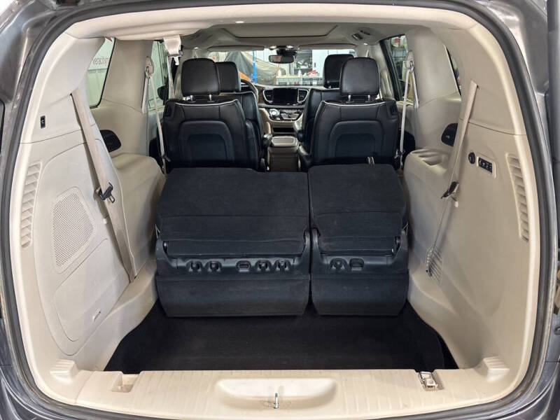 2022 Chrysler Pacifica Limited