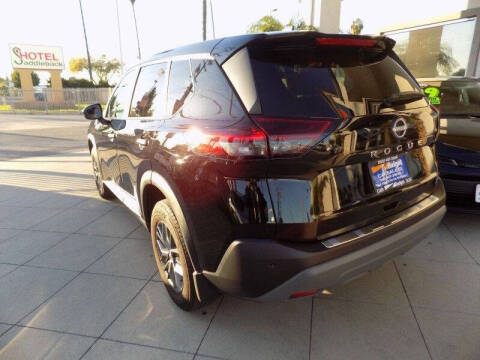 2025 Nissan Rogue S