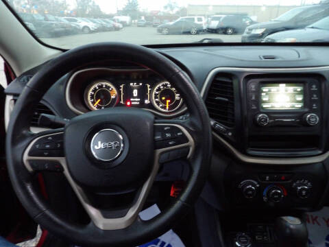 2016 Jeep Cherokee Sport