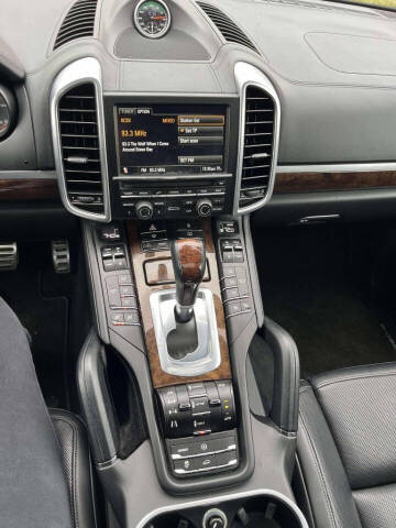 2012 Porsche Cayenne Turbo