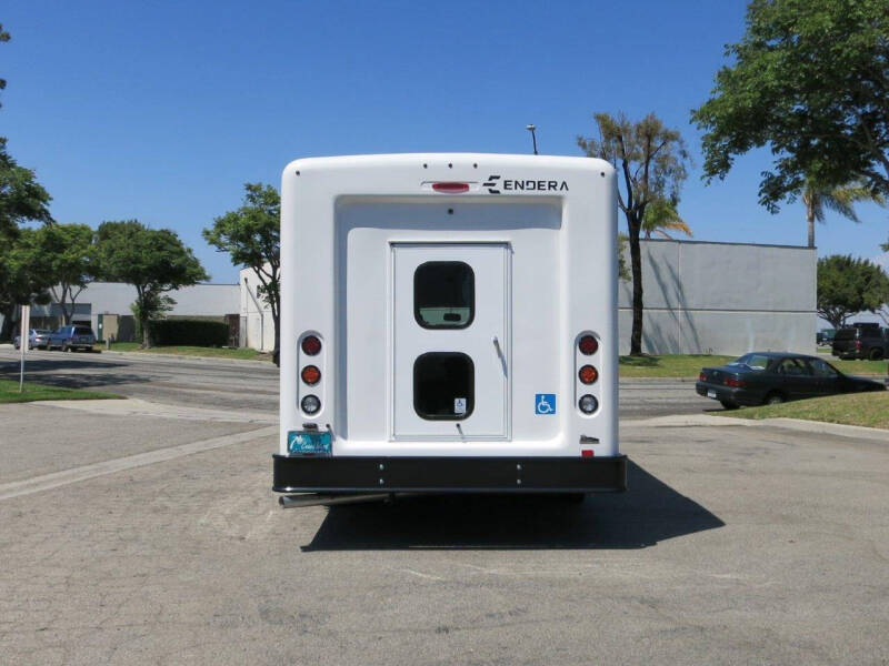 2024 Ford E-450