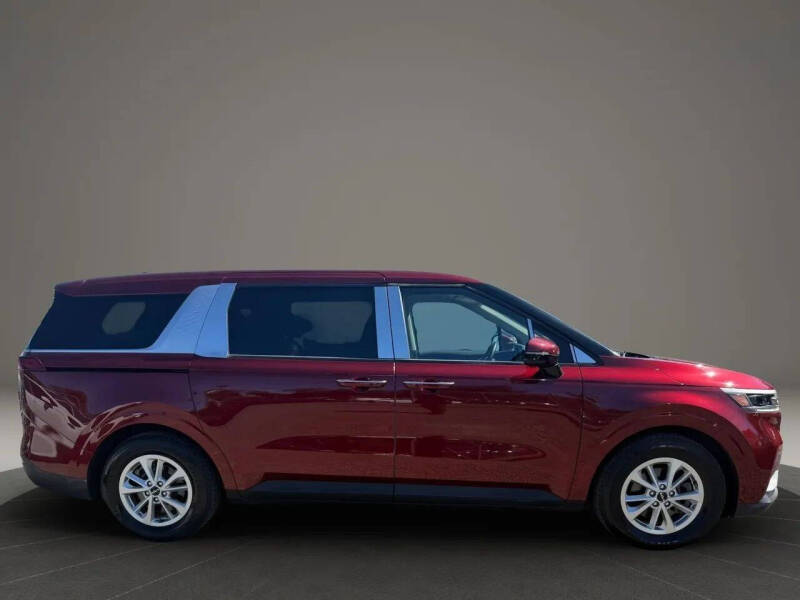 2023 Kia Carnival