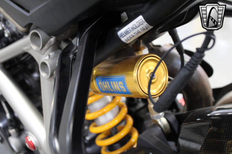 2010 Ducati Streetfighter