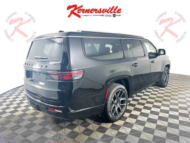 2025 Jeep Wagoneer L Series III