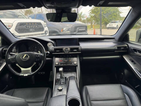 2017 Lexus IS 200t