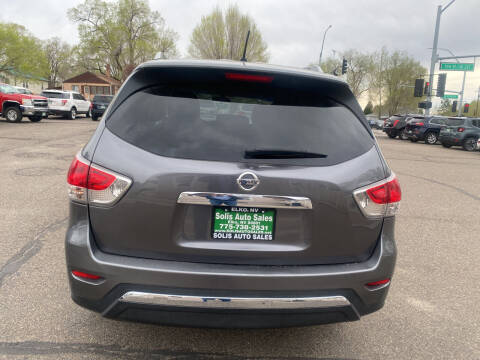 2016 Nissan Pathfinder S