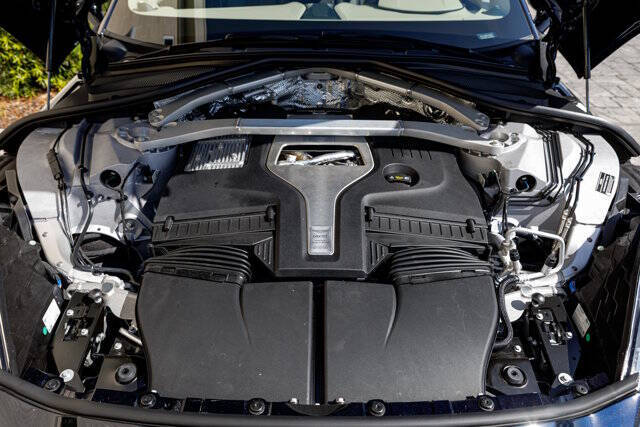 2026 Aston Martin DBX 707