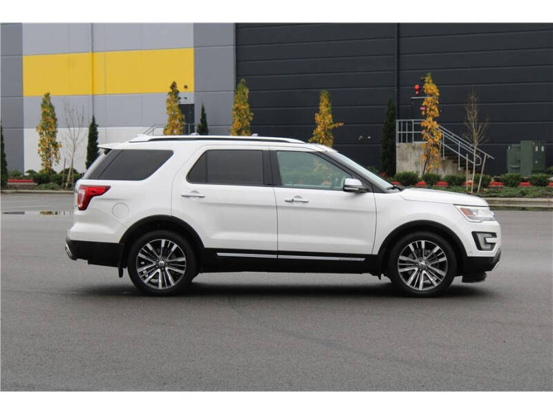 2017 Ford Explorer Platinum