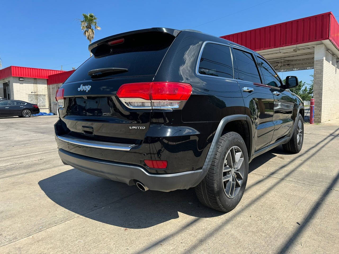 2017 Jeep Grand Cherokee for sale at Falasteen Motors in La Place, LA