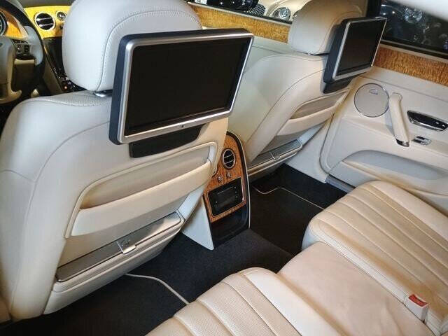 2015 Bentley Flying Spur 36
