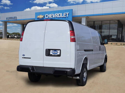 2026 Chevrolet Express 2500