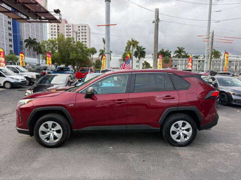 2024 Toyota RAV4 LE