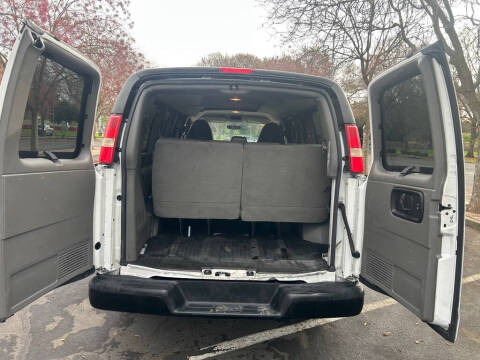 2015 Chevrolet Express LS 2500