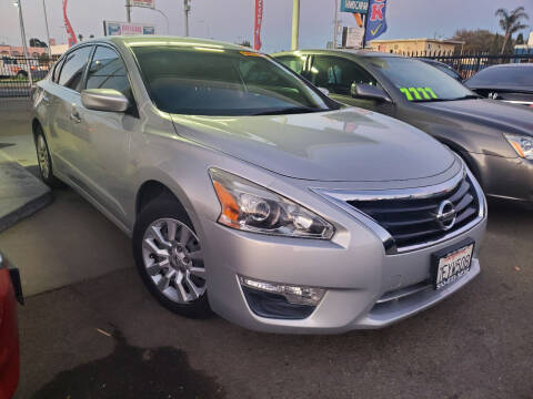 2014 Nissan Altima for sale at Car Co in Richmond CA