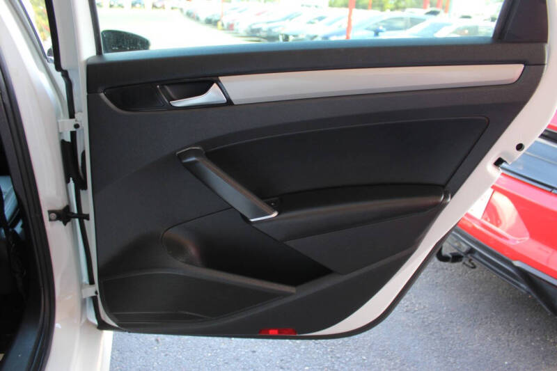 2021 Volkswagen Passat SE