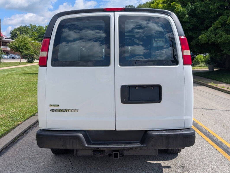 2011 Chevrolet Express 3500