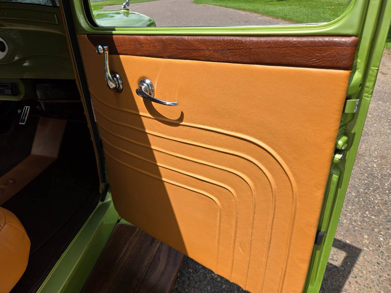 1930 Dodge 5-Window Coupe 156