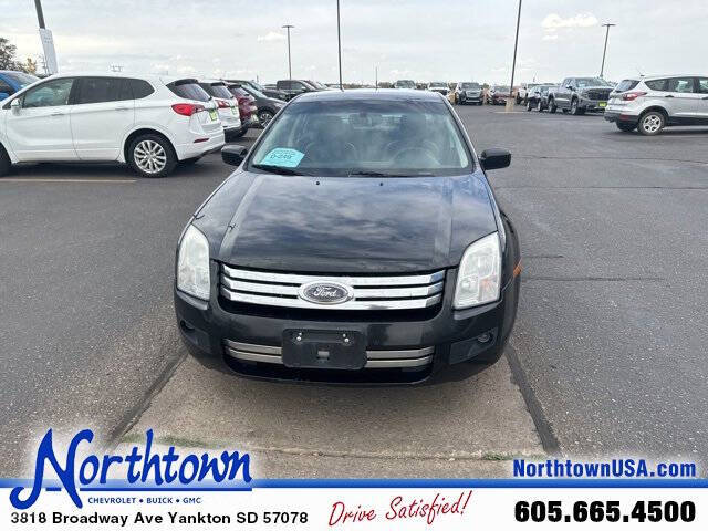 Used 2009 Ford Fusion SE with VIN 3FAHP07Z99R207301 for sale in Yankton, SD