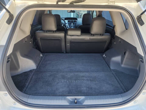 2014 Toyota Prius v Two