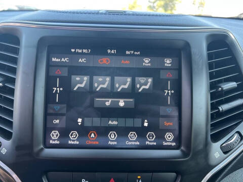 2021 Jeep Cherokee 80th Anniversary Edition