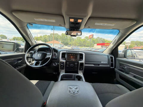 2016 RAM 1500 Big Horn