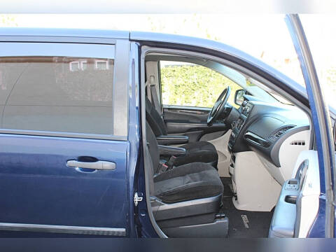 2016 Dodge Grand Caravan American Value Package