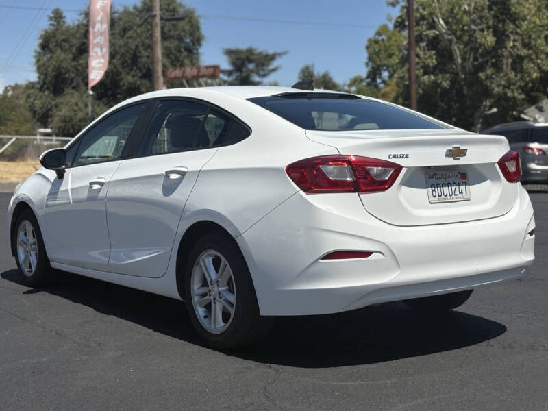 2018 Chevrolet Cruze LS Auto