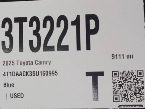 2025 Toyota Camry SE