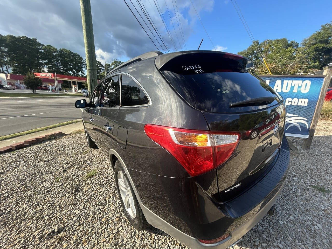 2008 Hyundai Veracruz for sale at 1401Auto in Fayetteville, NC