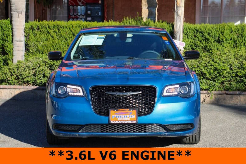 2023 Chrysler 300 Touring