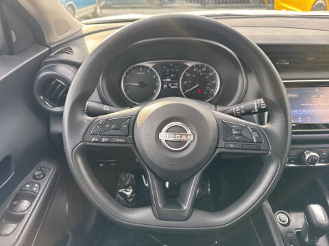 2023 Nissan Kicks S