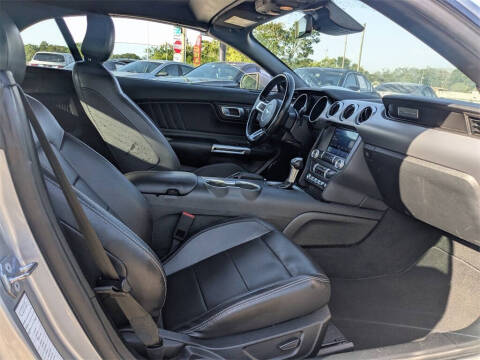 2022 Ford Mustang EcoBoost Premium