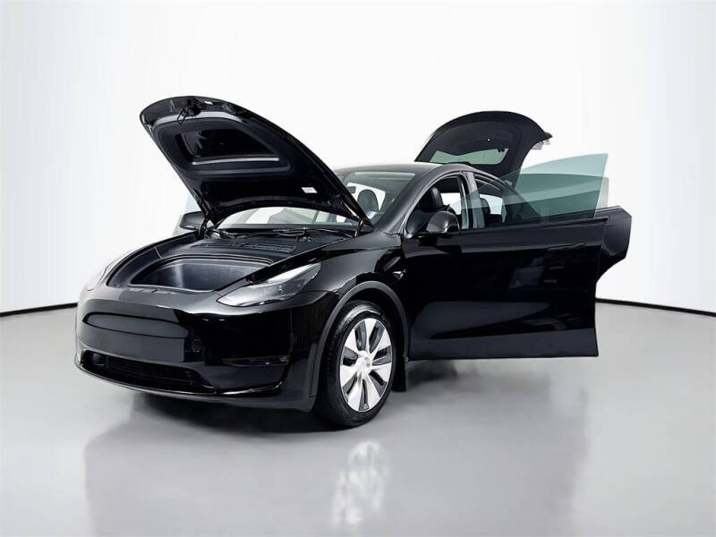 2023 Tesla Model Y Long Range