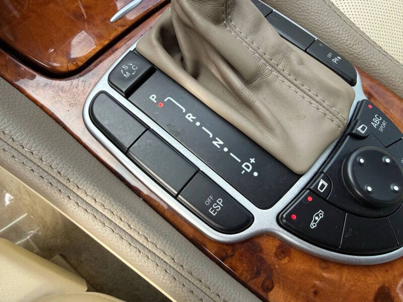 2009 Mercedes-Benz SL-Class SL 550