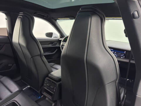 2022 Porsche Taycan 4S