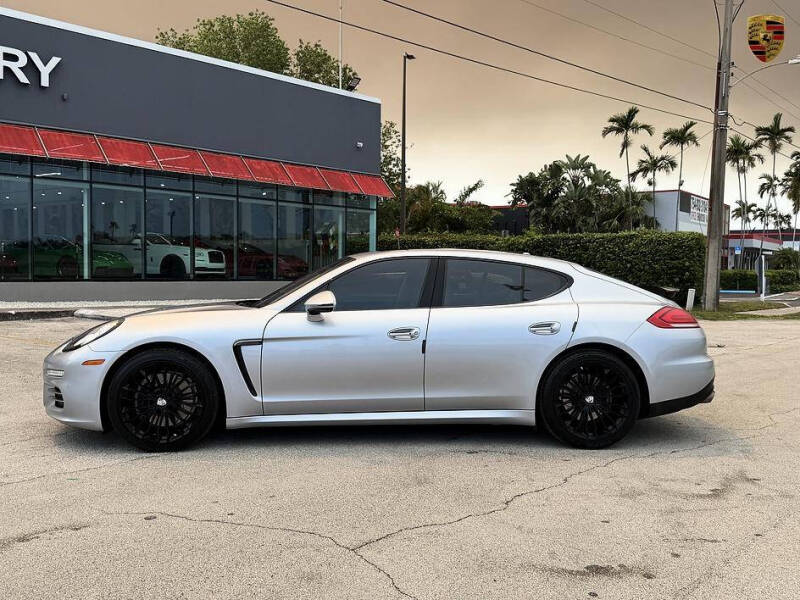 2016 Porsche Panamera