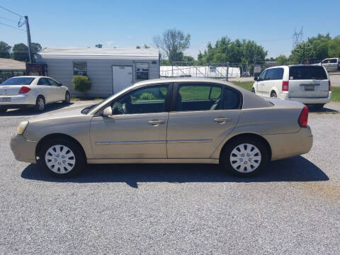 2006 Chevrolet Malibu for sale at CAR-MART AUTO SALES in Maryville TN