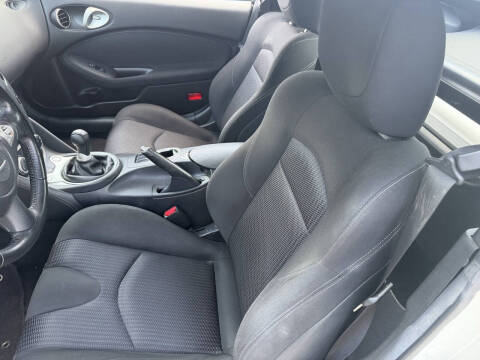 2016 Nissan 370Z Sport