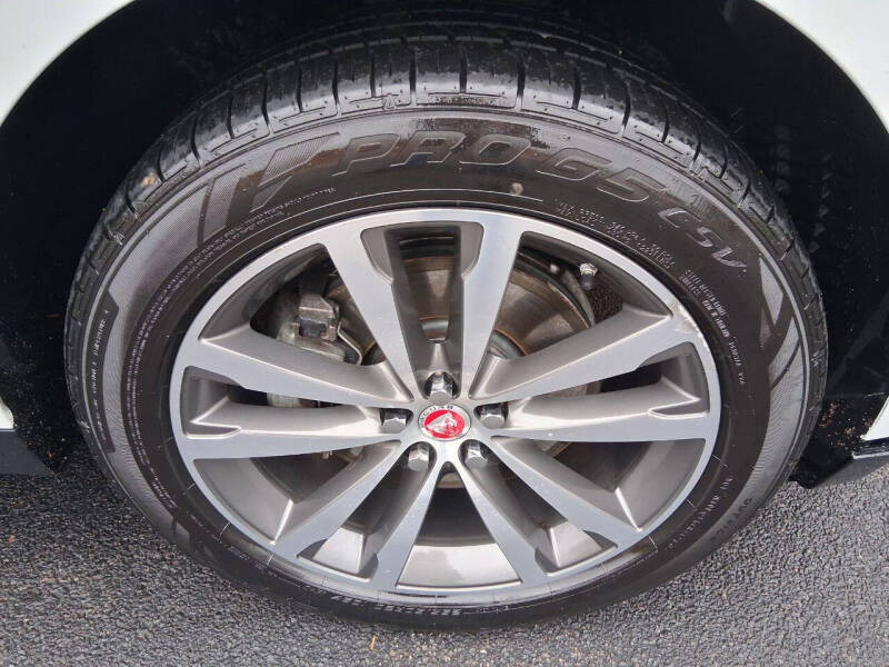 2019 Jaguar F-PACE 30t Prestige