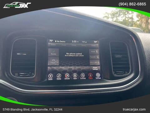 2017 Dodge Charger SXT