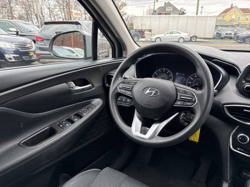 2020 Hyundai Santa Fe SE