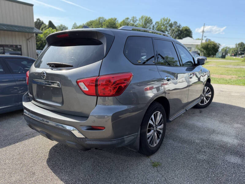 2019 Nissan Pathfinder S