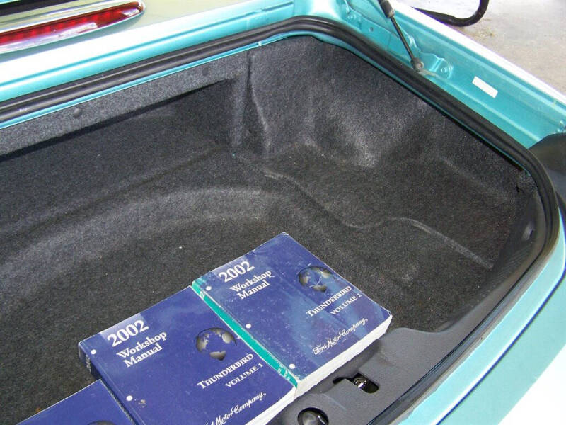 2002 Ford Thunderbird Deluxe