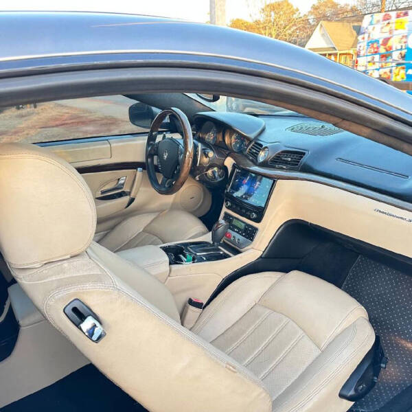 2011 Maserati GranTurismo S Automatic