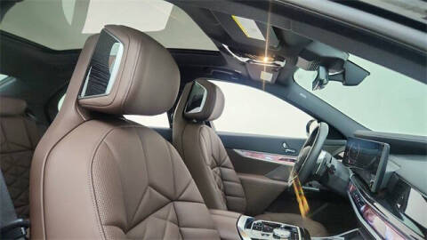 2024 BMW 7 Series 740i