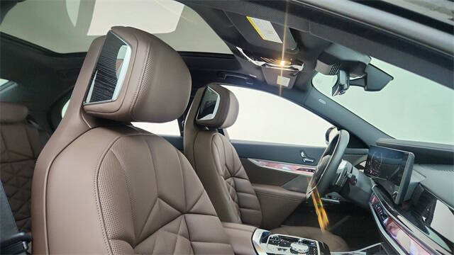 2024 BMW 7 Series 740i