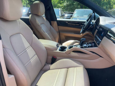 2019 Porsche Cayenne E-Hybrid