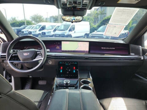 2025 Cadillac Escalade ESV Premium Luxury