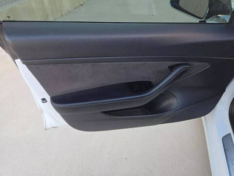 2020 Tesla Model 3 Standard Range